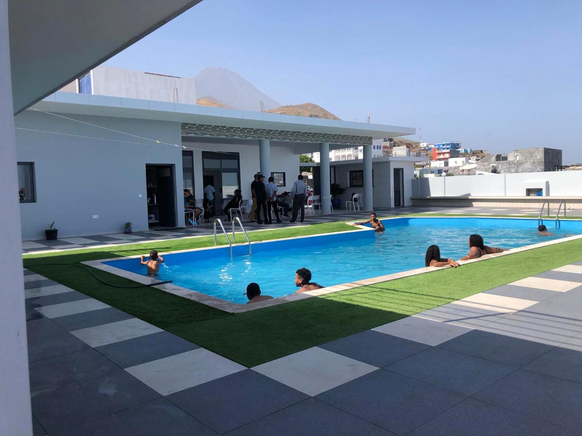 Edificio Cosec Hotel Cova Figueira Экстерьер фото