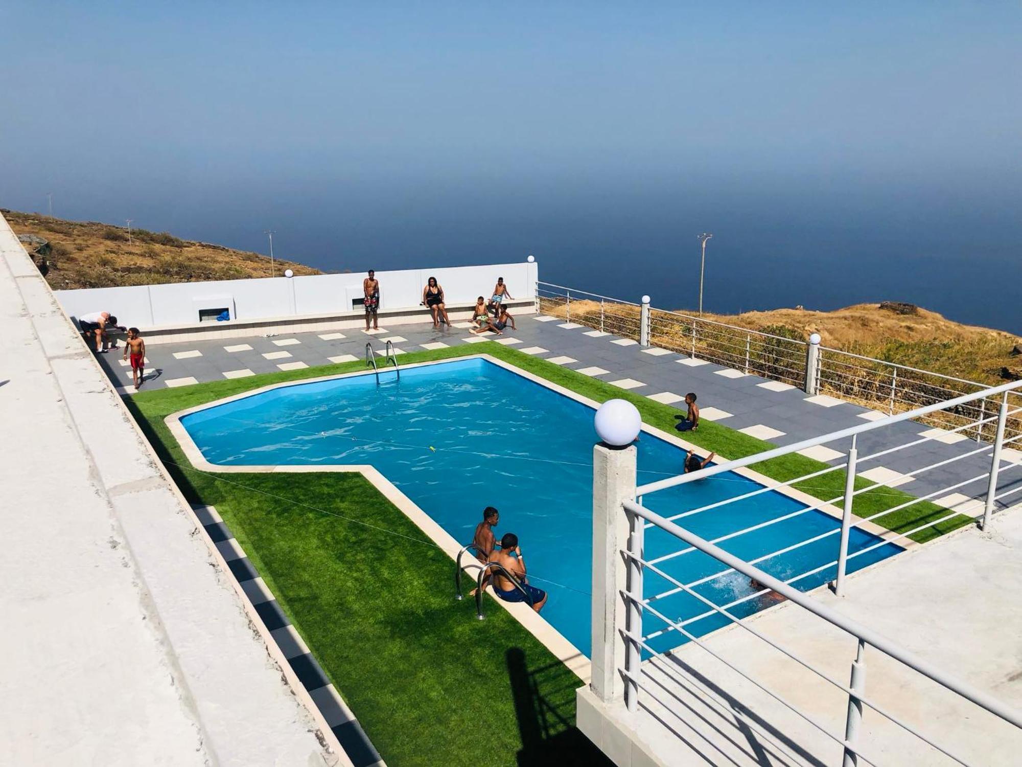 Edificio Cosec Hotel Cova Figueira Экстерьер фото