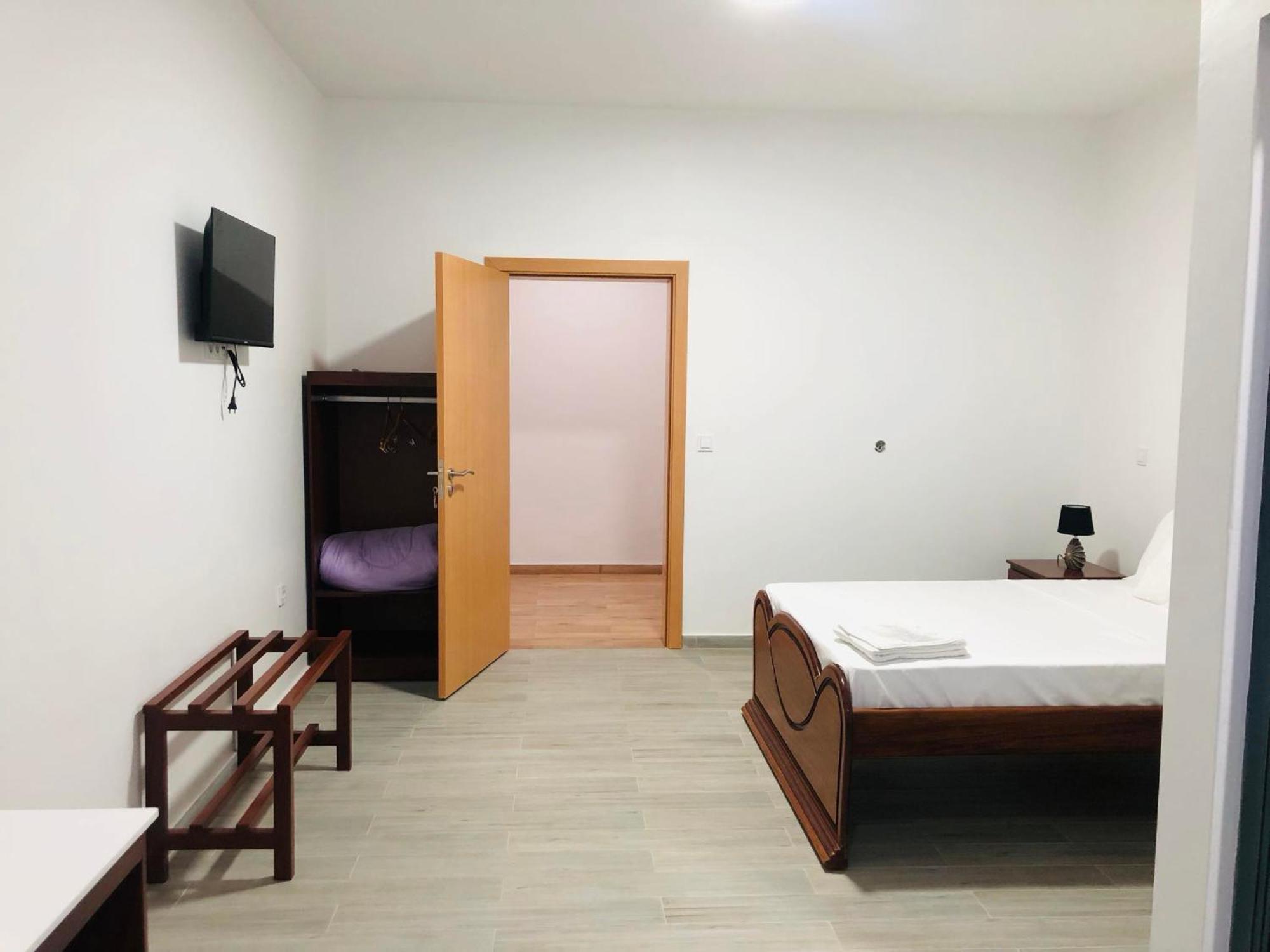 Edificio Cosec Hotel Cova Figueira Экстерьер фото